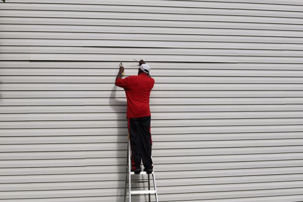 Loose Siding Repair in Terre Haute