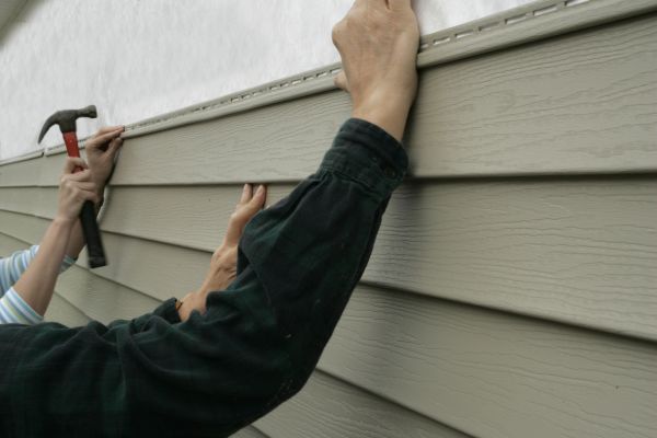 Cost of Insulated Siding Installation in Terre Haute