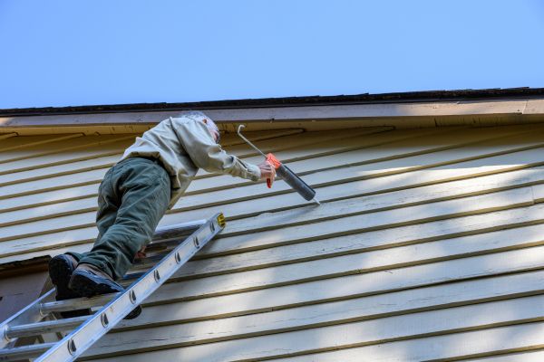 Vinyl Siding Caulk Repair in Terre Haute