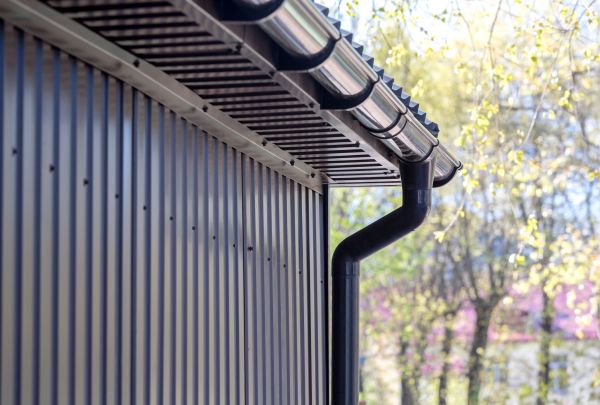 Sheet Metal Siding Repair in Terre Haute