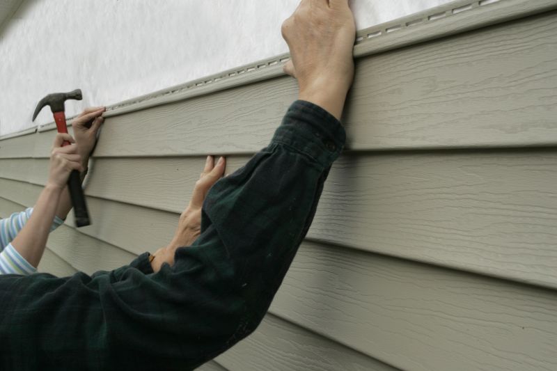 Vinyl Siding Repair - Image 3